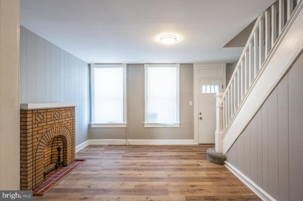 30 ABINGTON AVENUE N