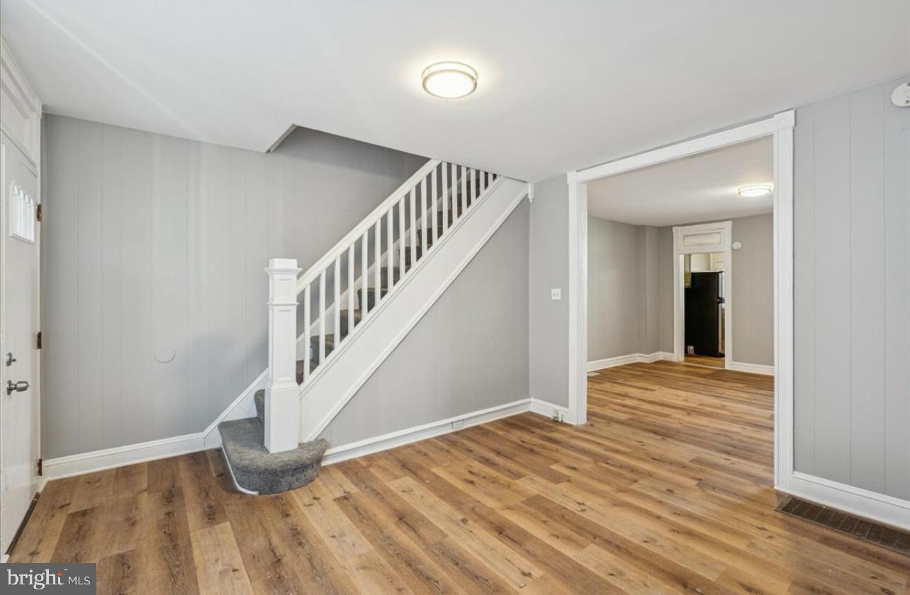 30 ABINGTON AVENUE N