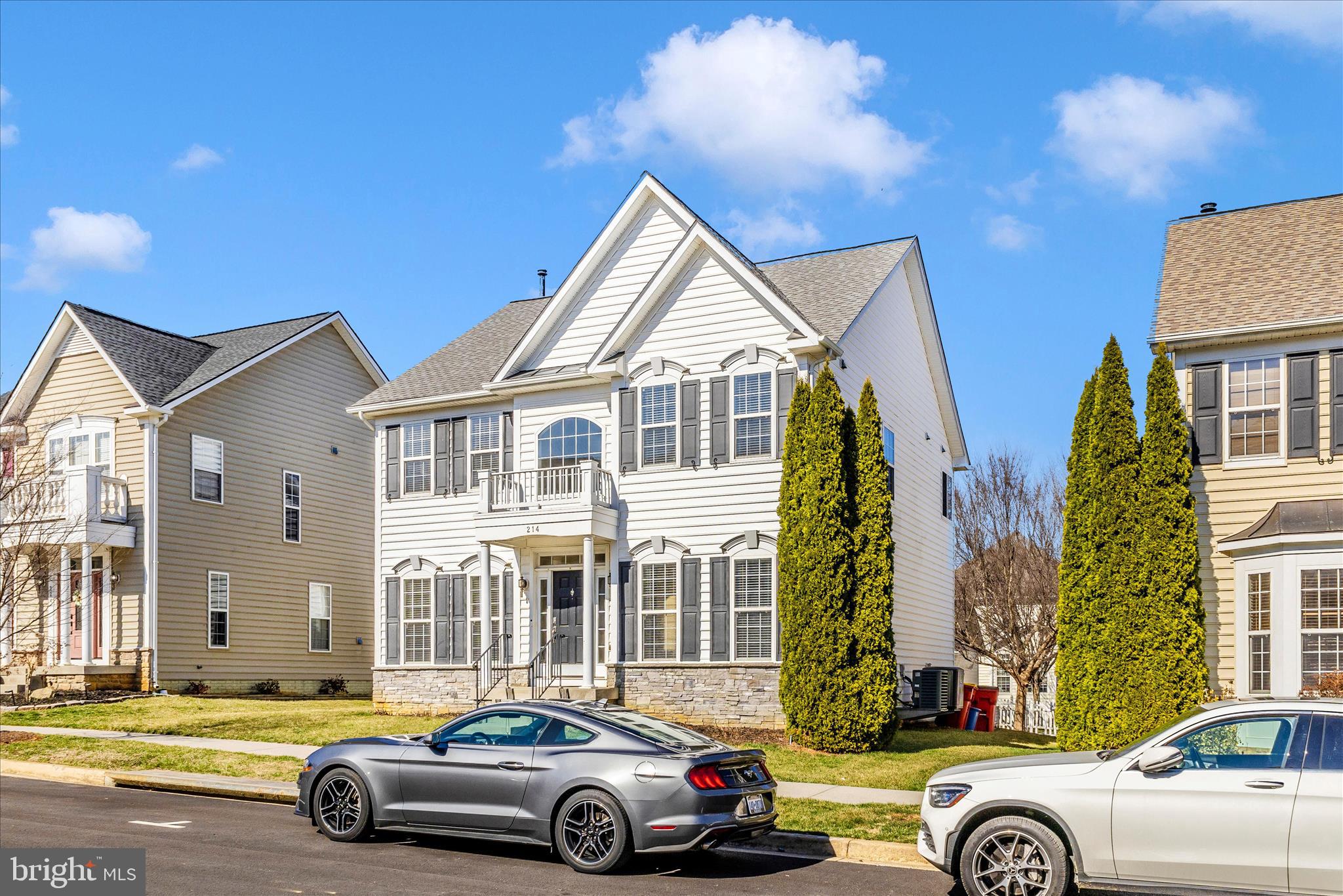 HUNTFIELD - Residential