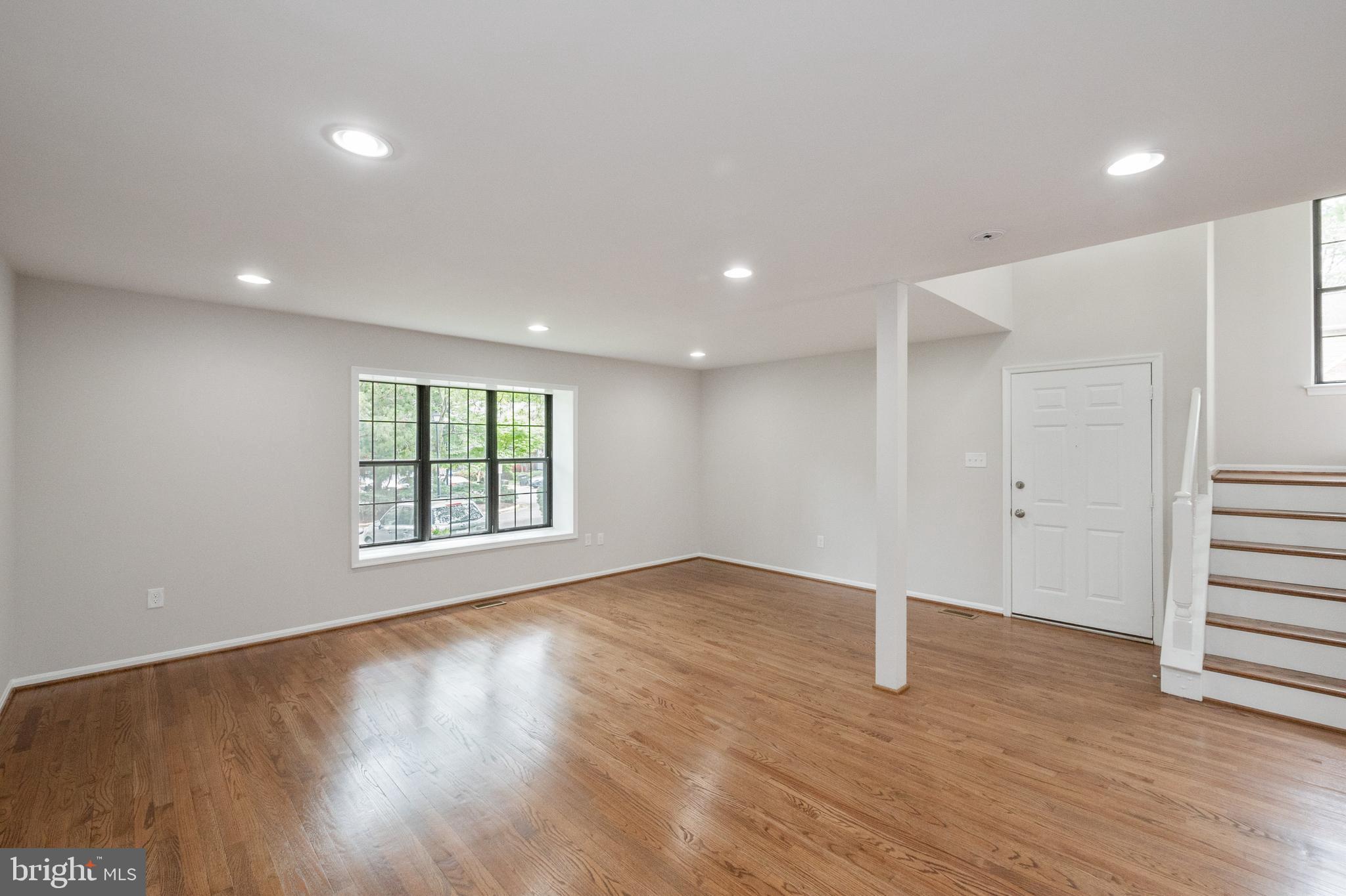 BURKE CENTRE - Residential