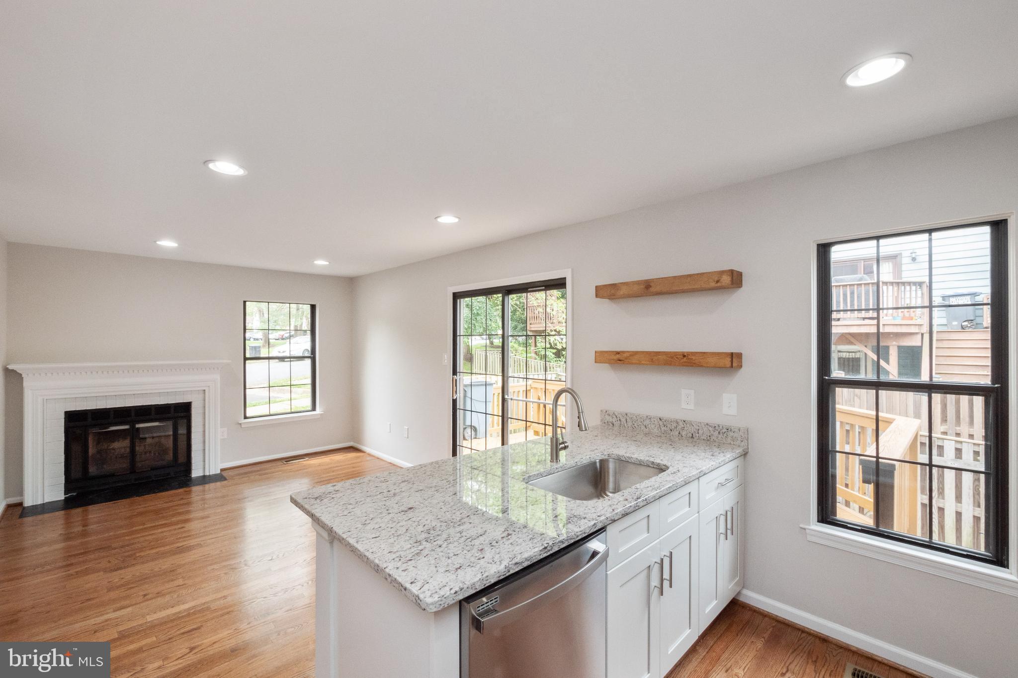 BURKE CENTRE - Residential