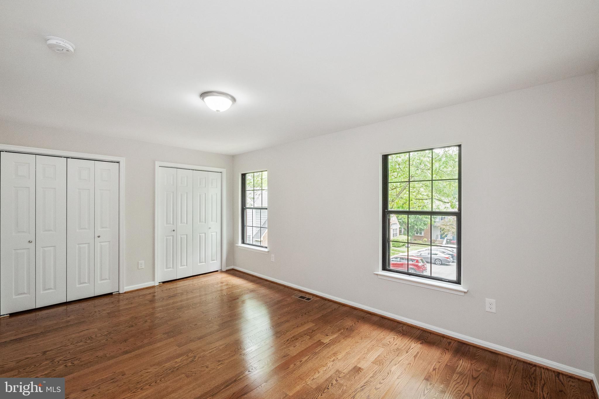 BURKE CENTRE - Residential