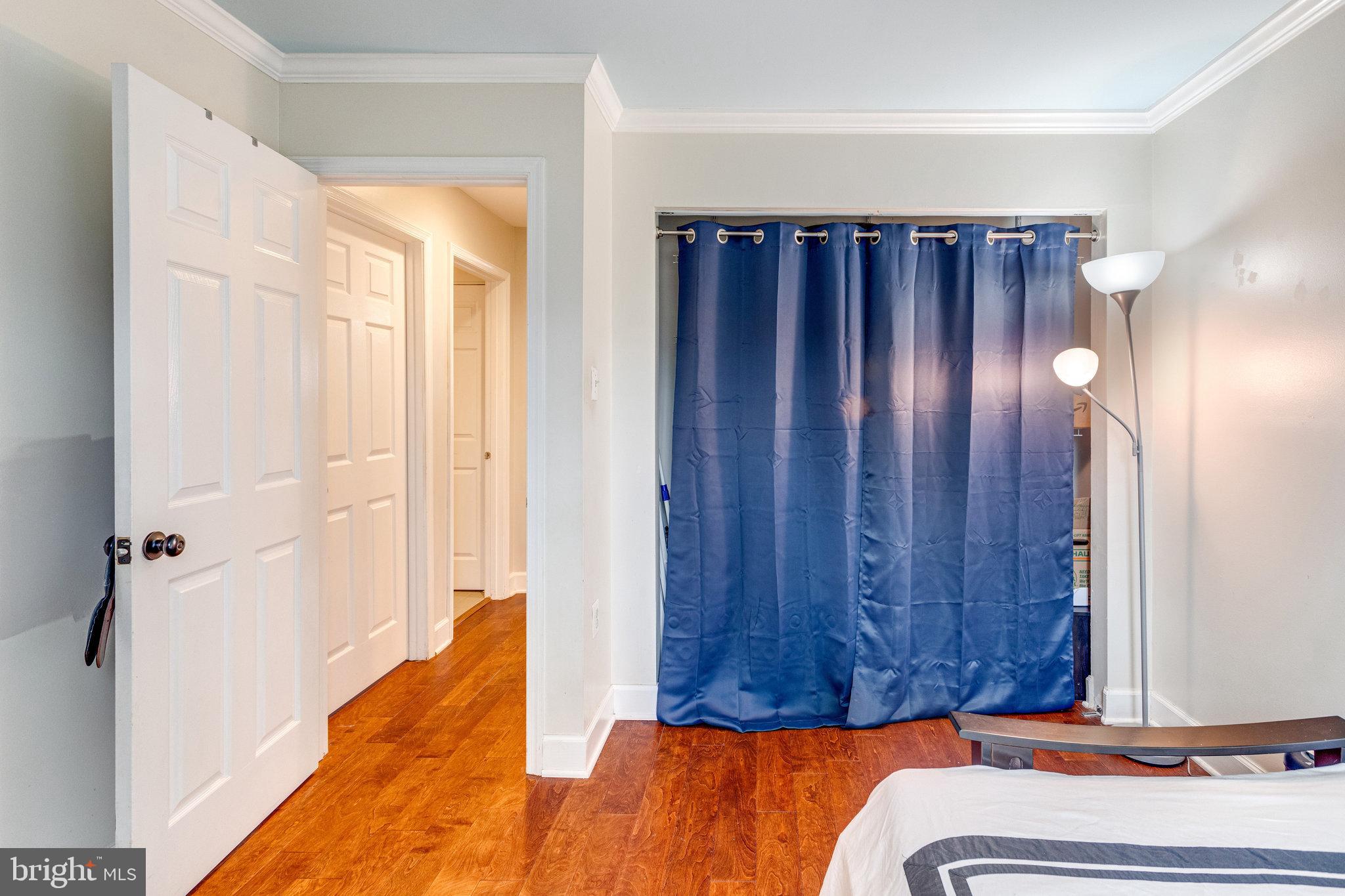 MONTCLAIR - Residential