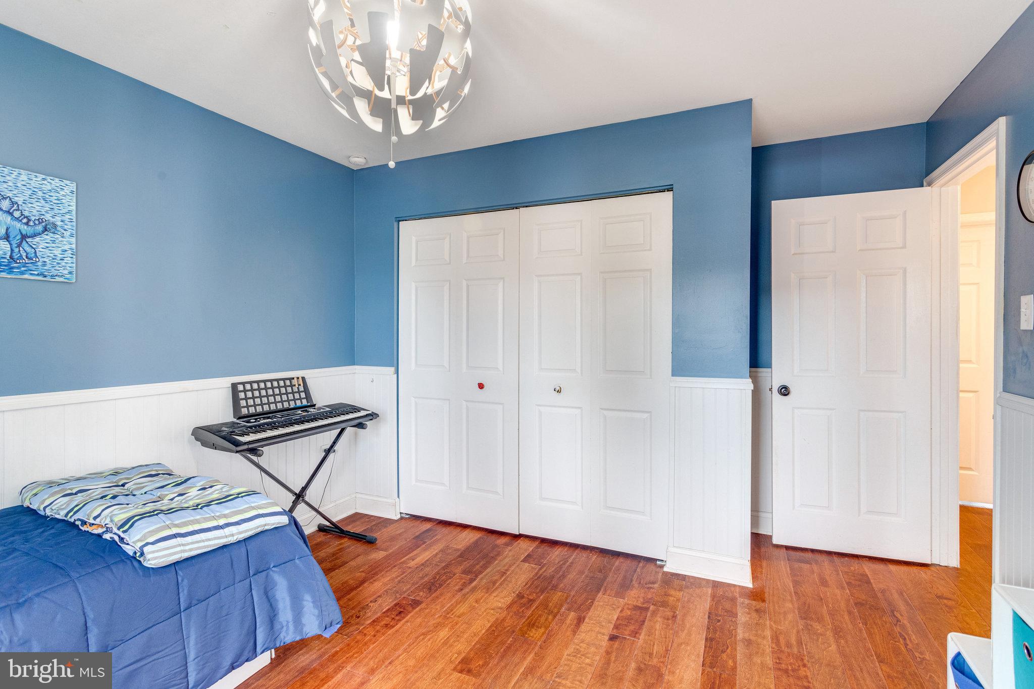 MONTCLAIR - Residential