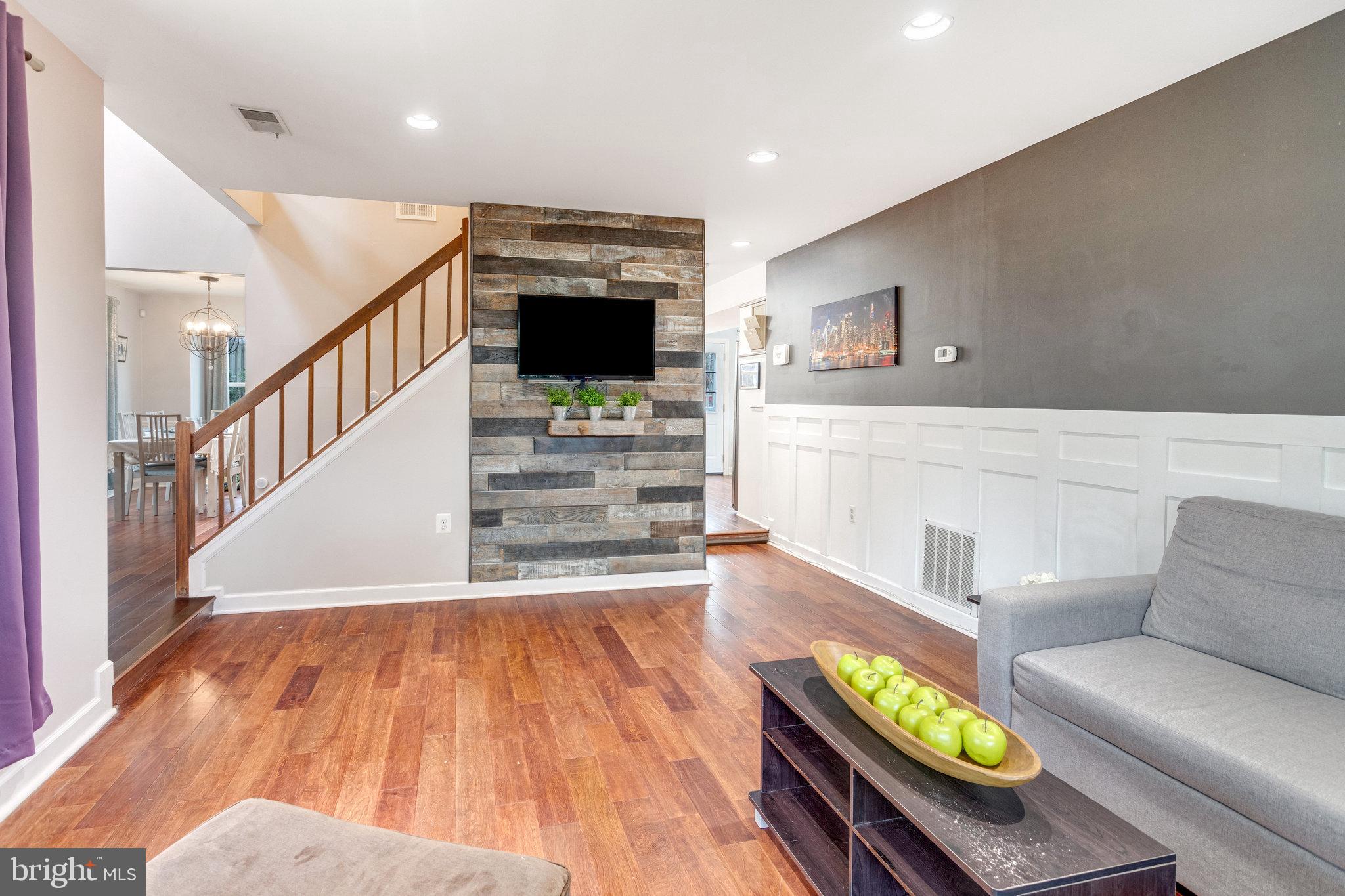 MONTCLAIR - Residential