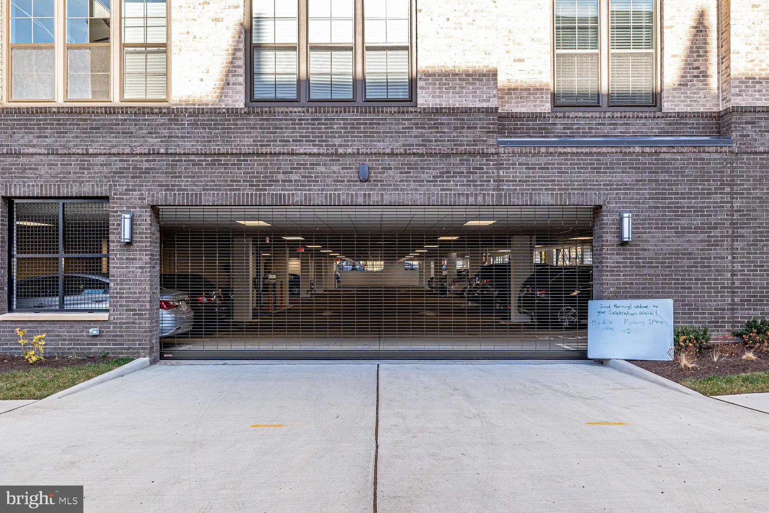 METROPARK AT ARROWBROOK - Residential