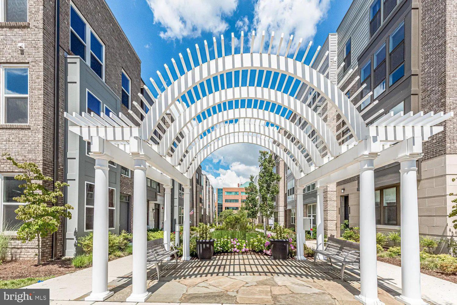 METROPARK AT ARROWBROOK - Residential