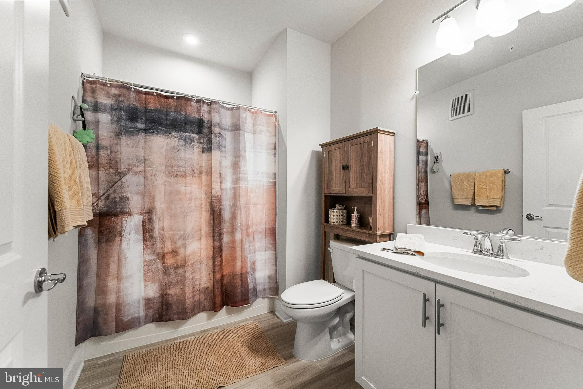 METROPARK AT ARROWBROOK - Residential