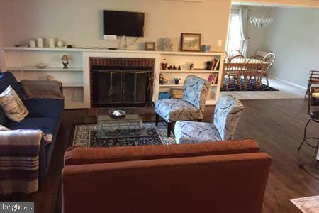 HARBOR VIEW - Residential Lease