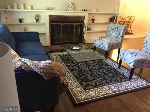 HARBOR VIEW - Residential Lease