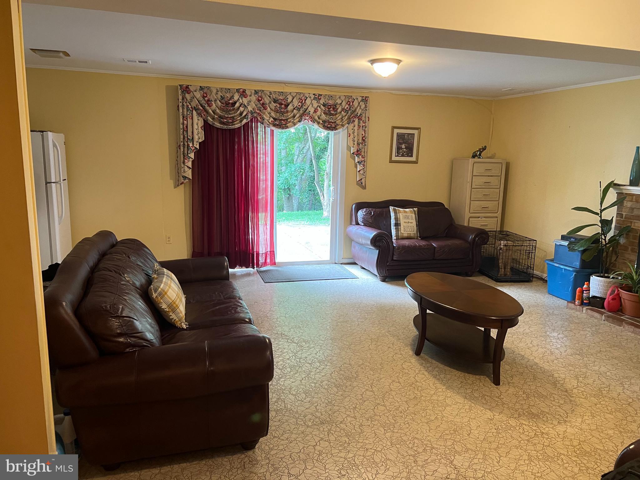 FAIRVIEW ESTATES - Residential