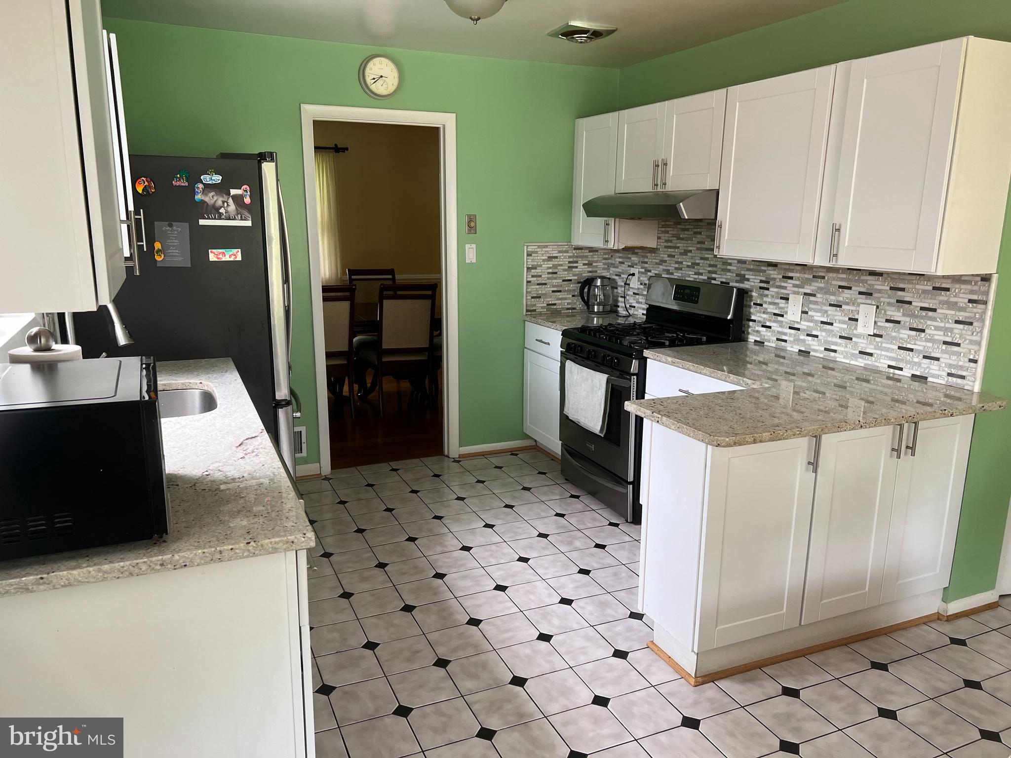 FAIRVIEW ESTATES - Residential