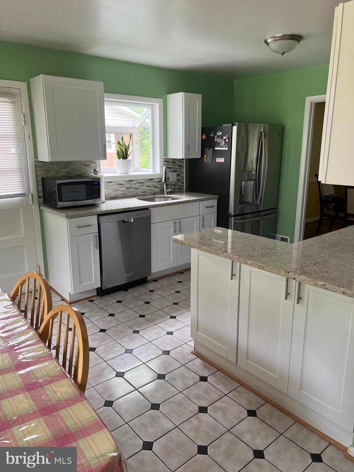 FAIRVIEW ESTATES - Residential