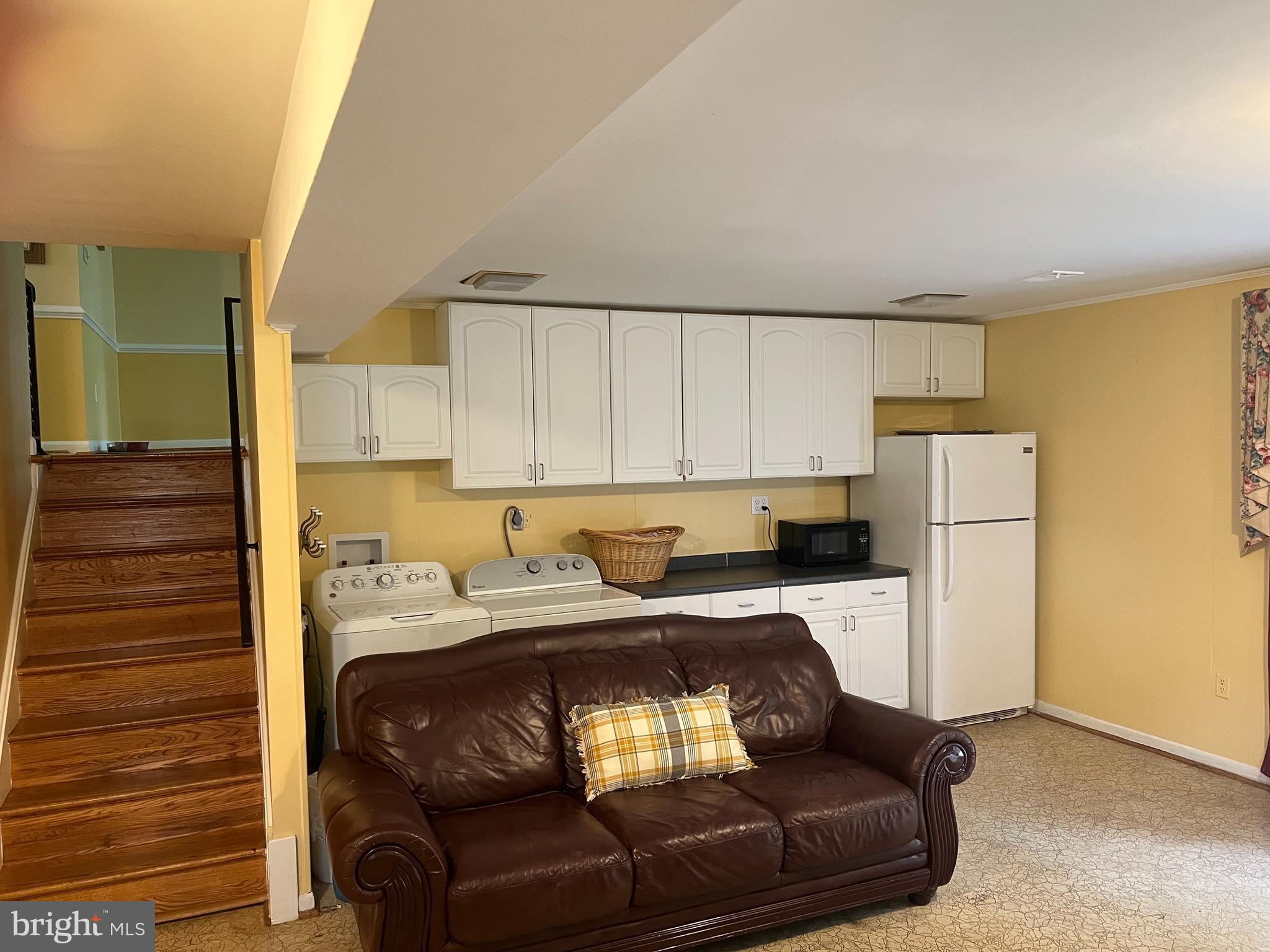 FAIRVIEW ESTATES - Residential