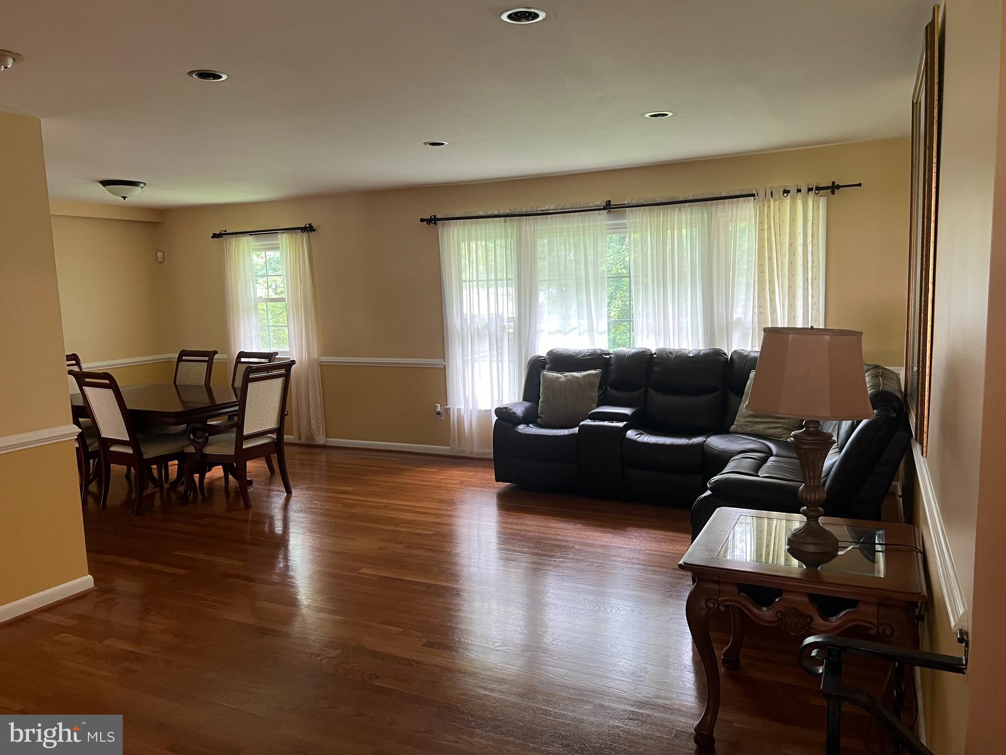 FAIRVIEW ESTATES - Residential