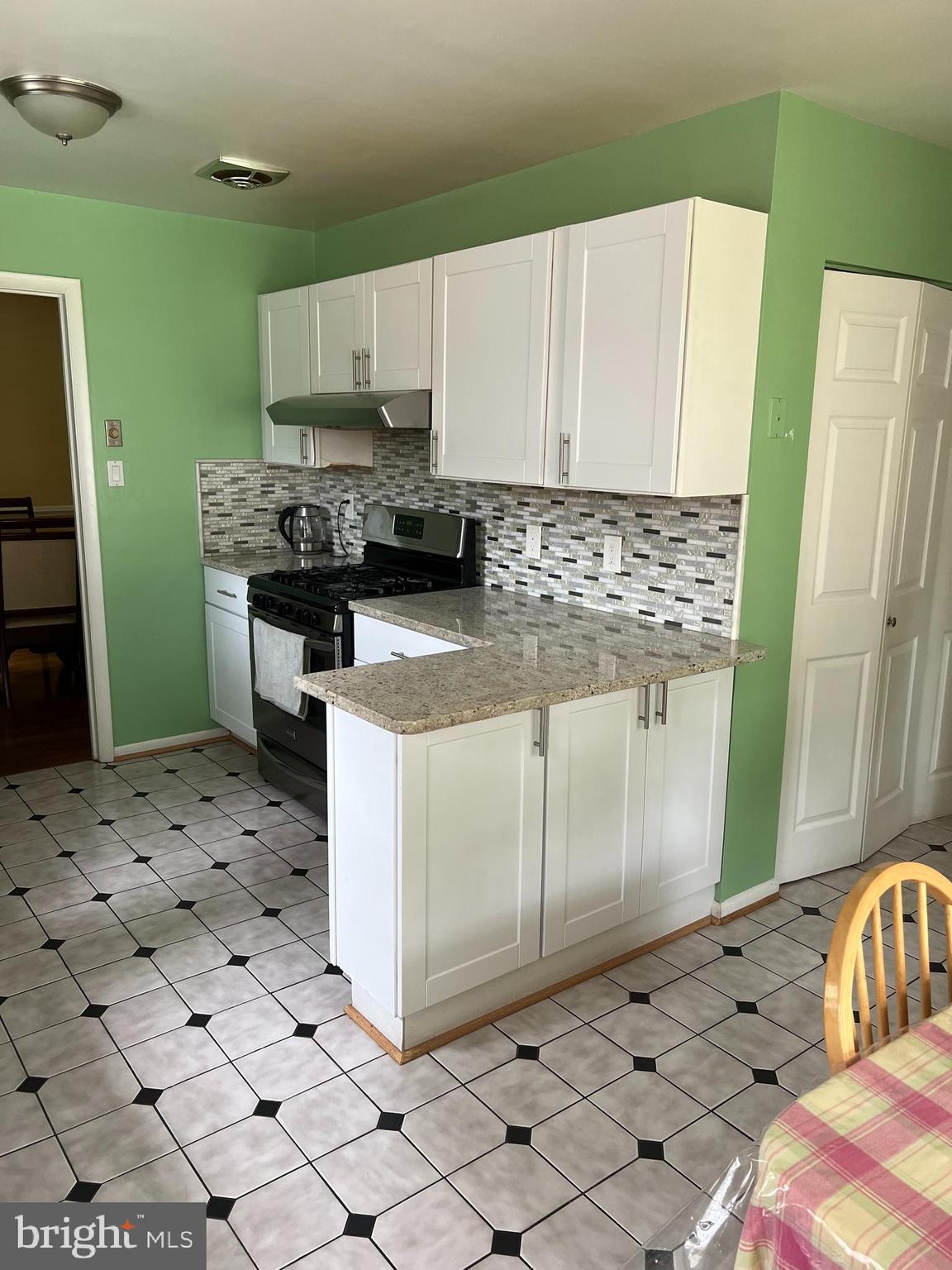 FAIRVIEW ESTATES - Residential