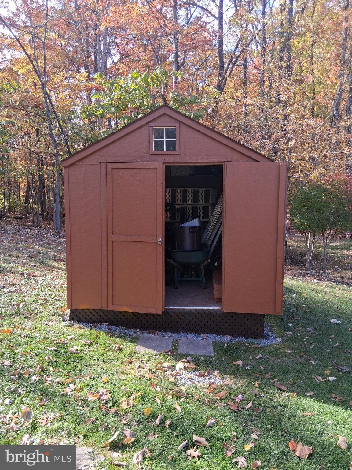 SHENANDOAH RETREAT - Residential