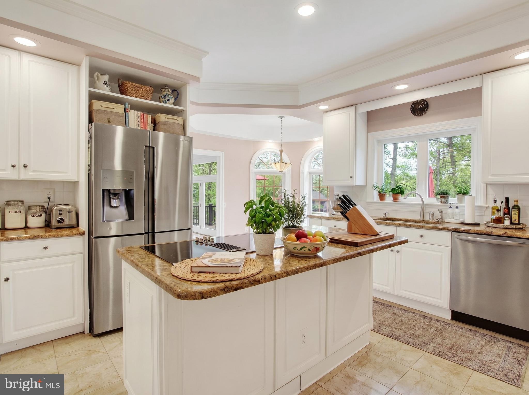 15 LINCOLN COVE