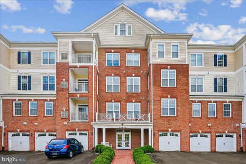 Photo of 44605 York Crest Terrace #401, ASHBURN, VA 20147 (MLS # VALO2134018)