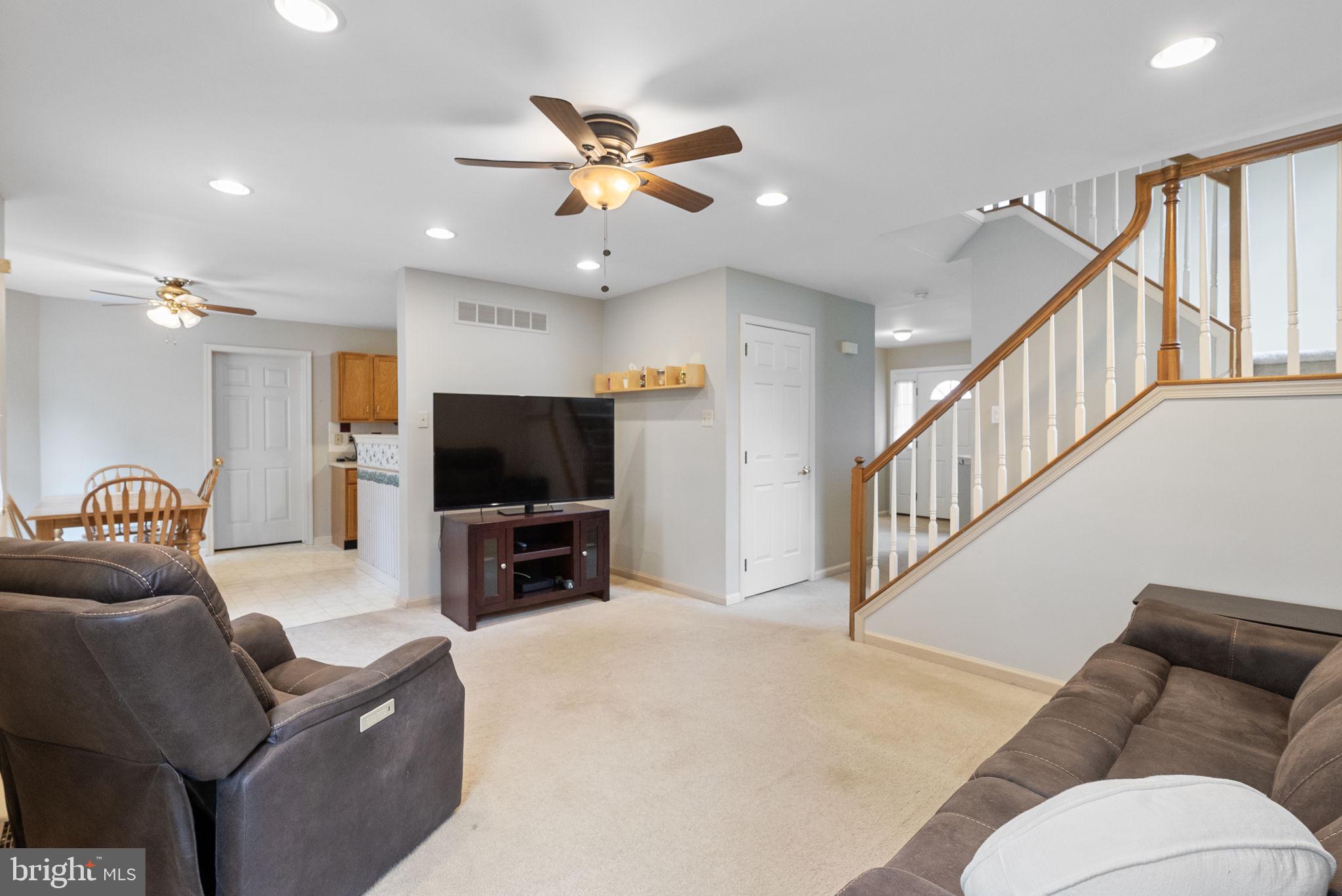 WATERFORD GREENE - Residential