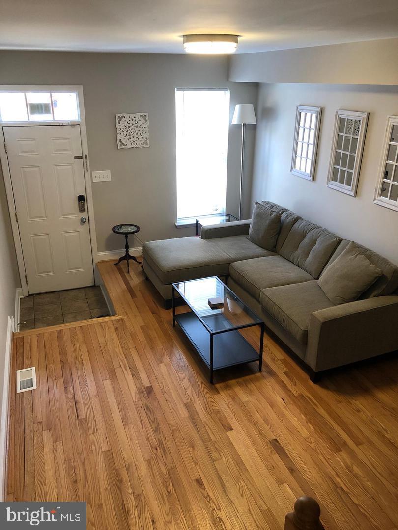 HOPKINS - Residential