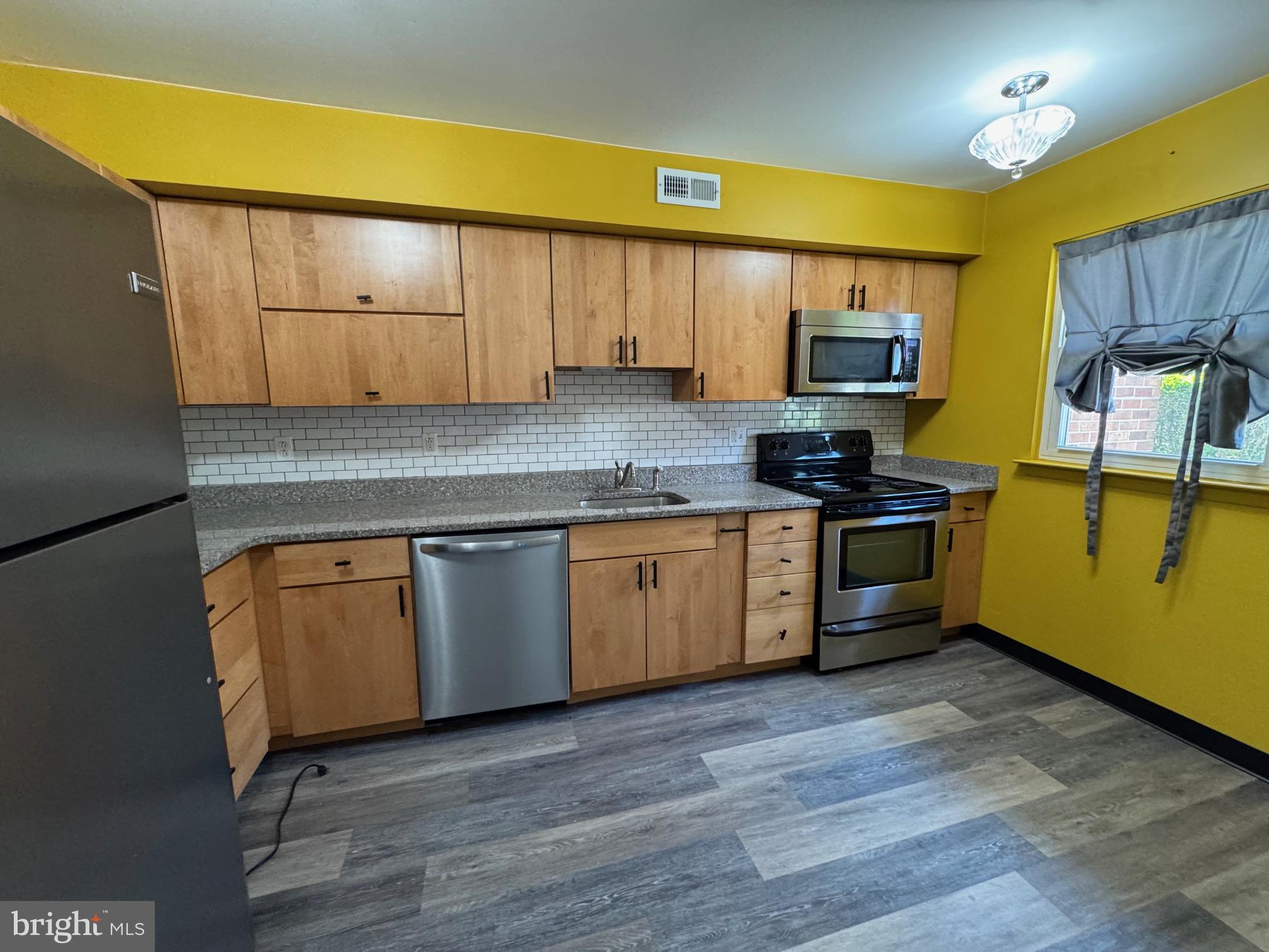 WEDGEWOOD ESTATES - Residential