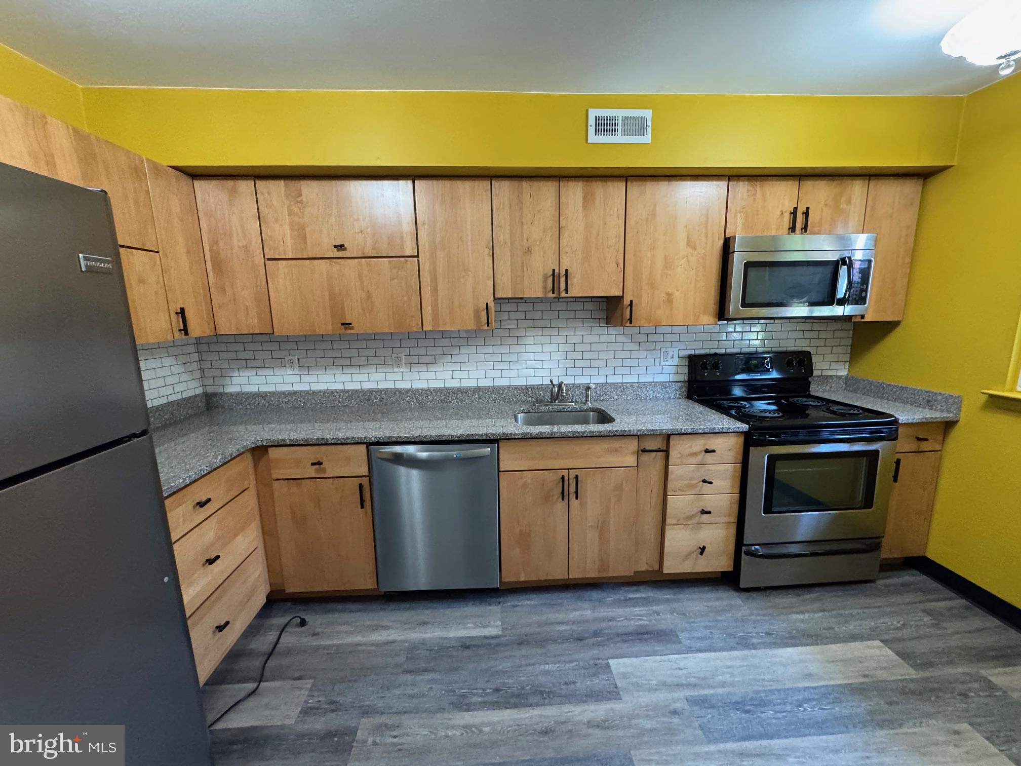 WEDGEWOOD ESTATES - Residential