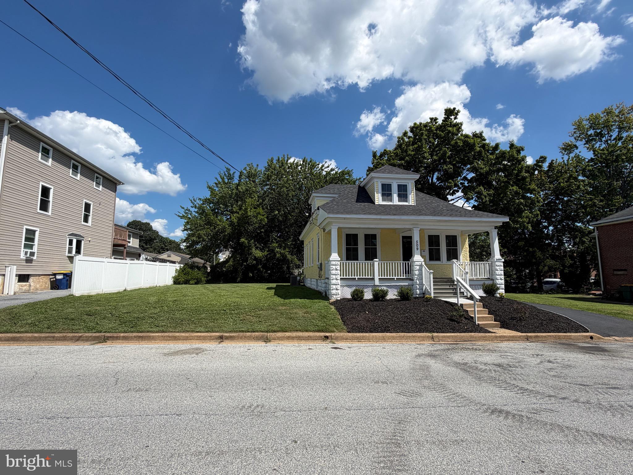 509 MARION AVENUE
