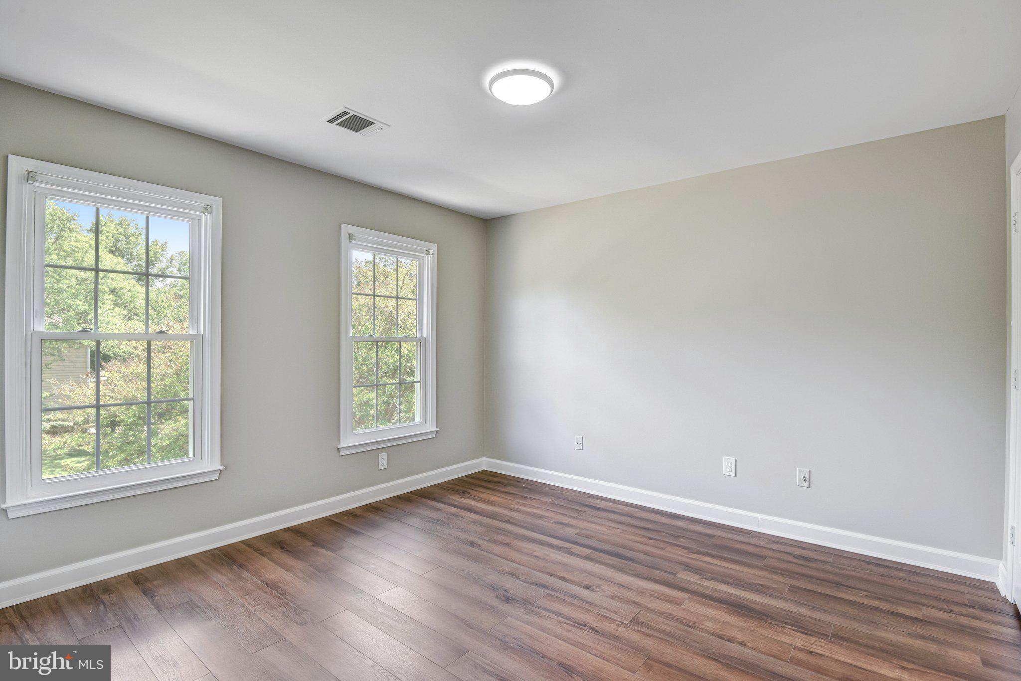 FAIR LAKES FOREST - Residential