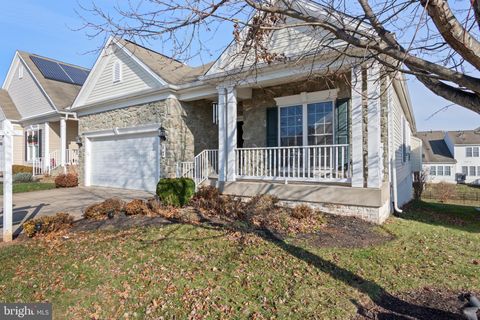 Condo For Sale - 17 Hayride Lane #204<br/> TANEYTOWN, MD 21787