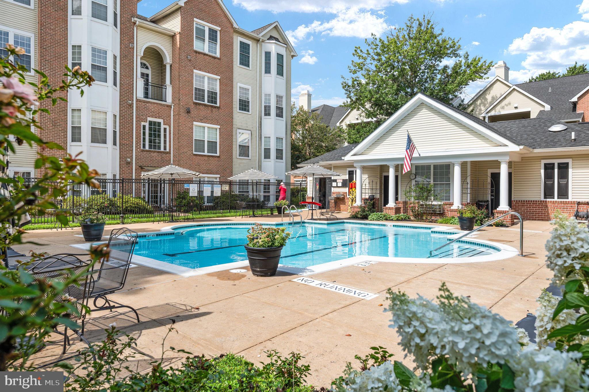 4137 FOUNTAINSIDE LANE B202