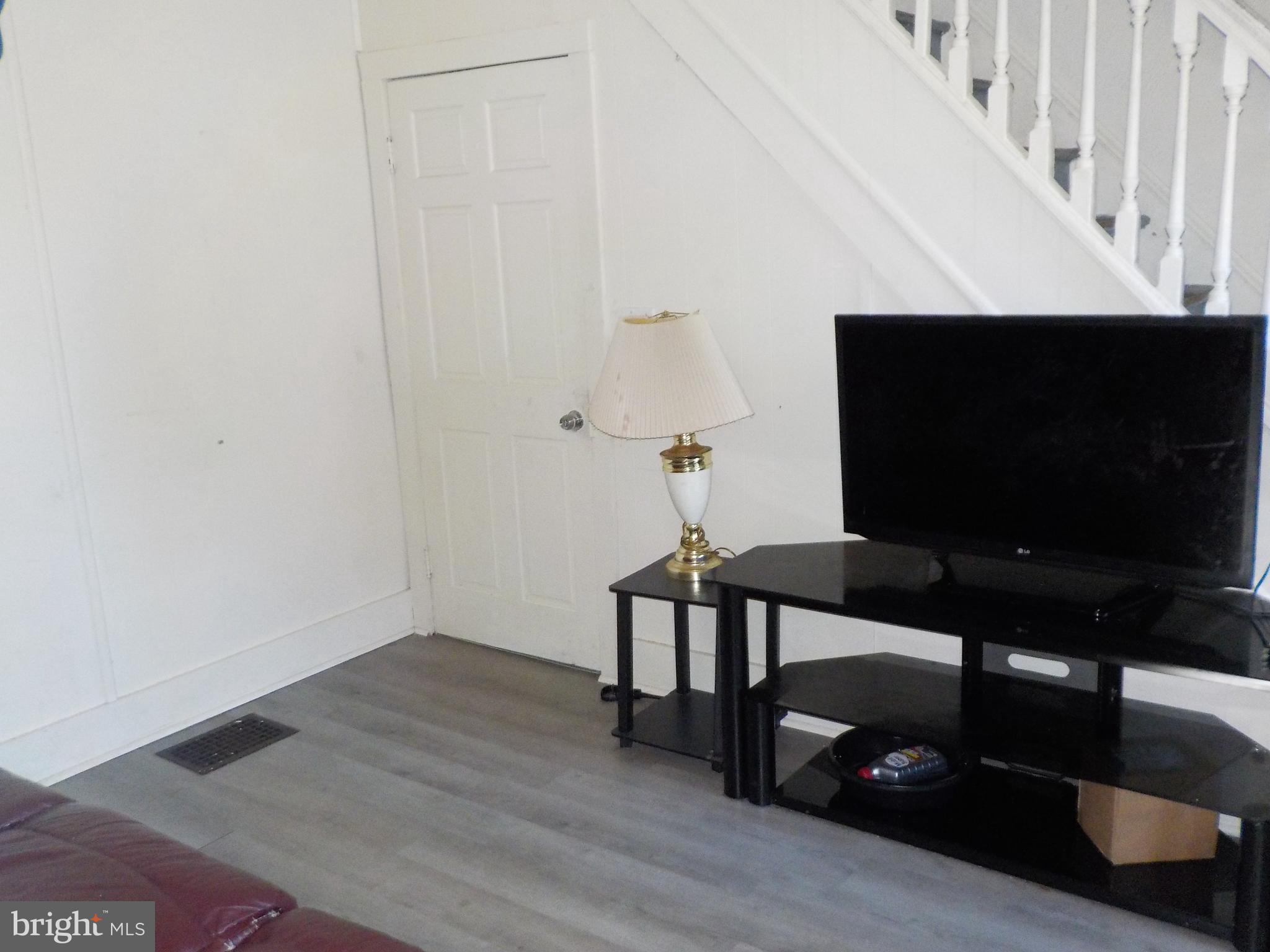 140 W JEFFERSON STREET 142