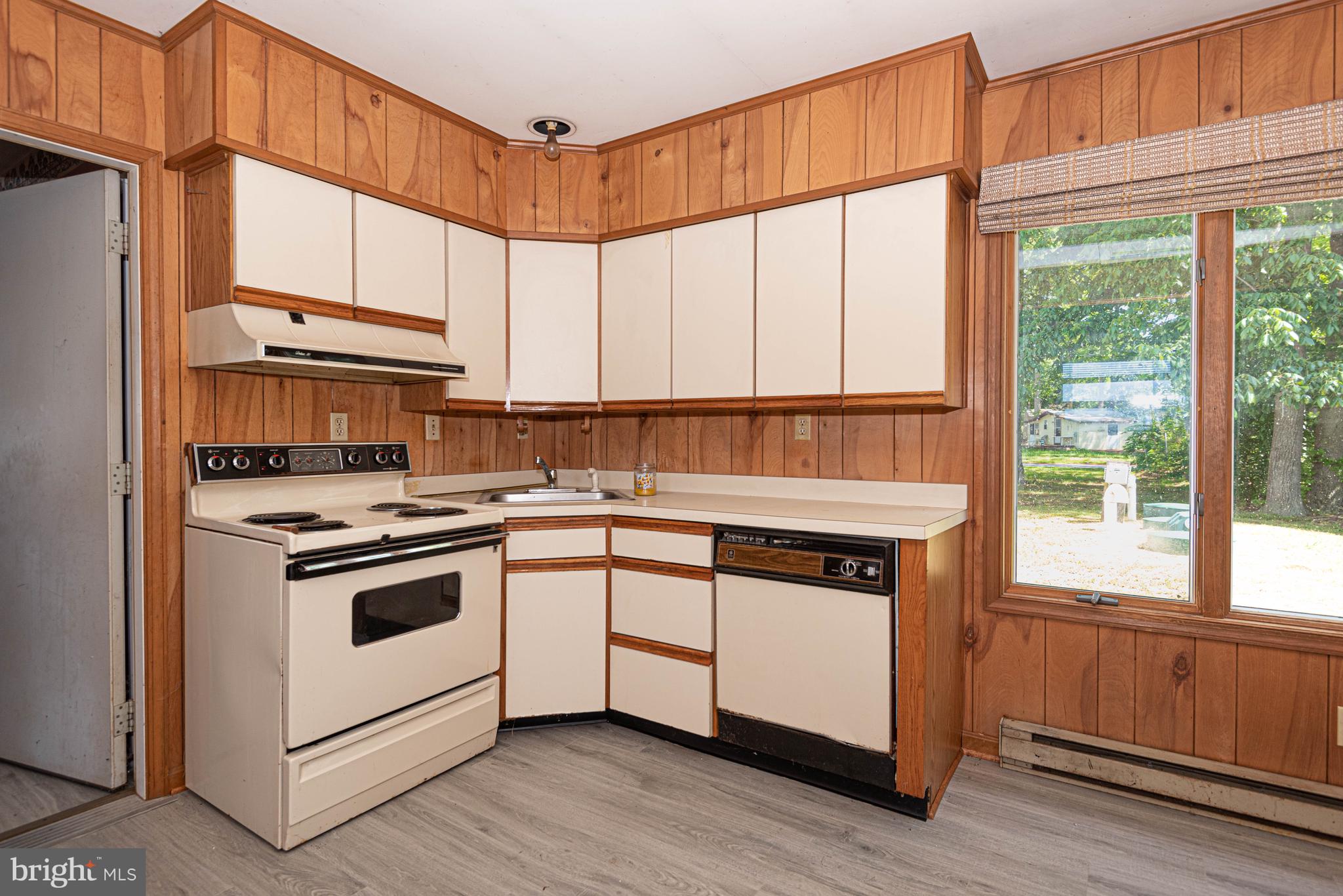 DOGWOOD ACRES - Residential