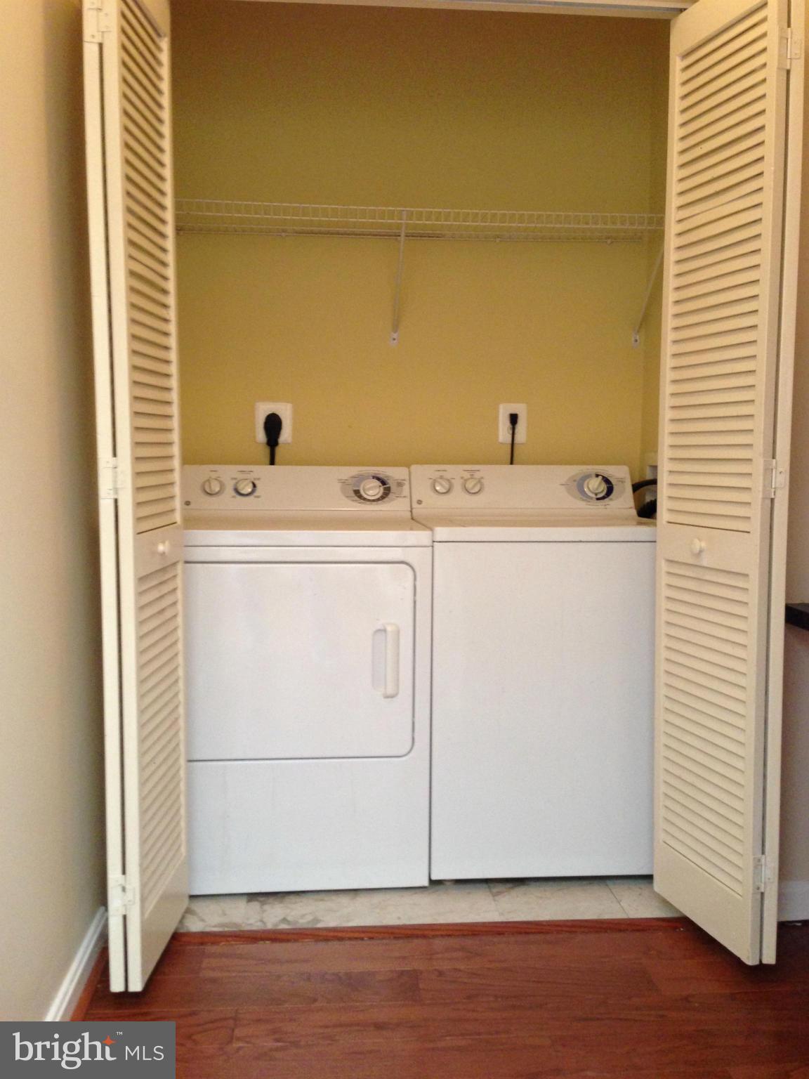 FAIRFAX RIDGE - Residential