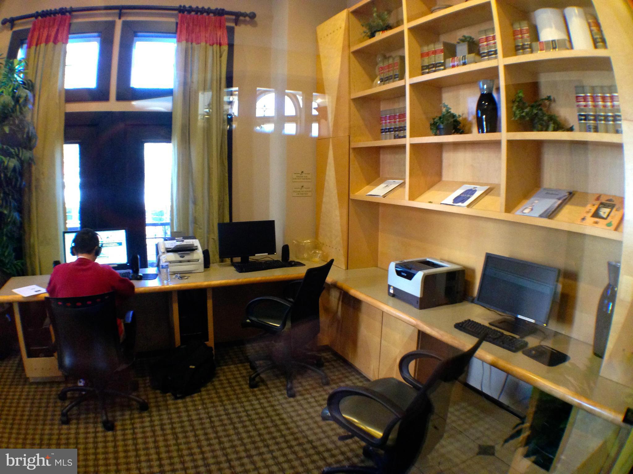 FAIRFAX RIDGE - Residential