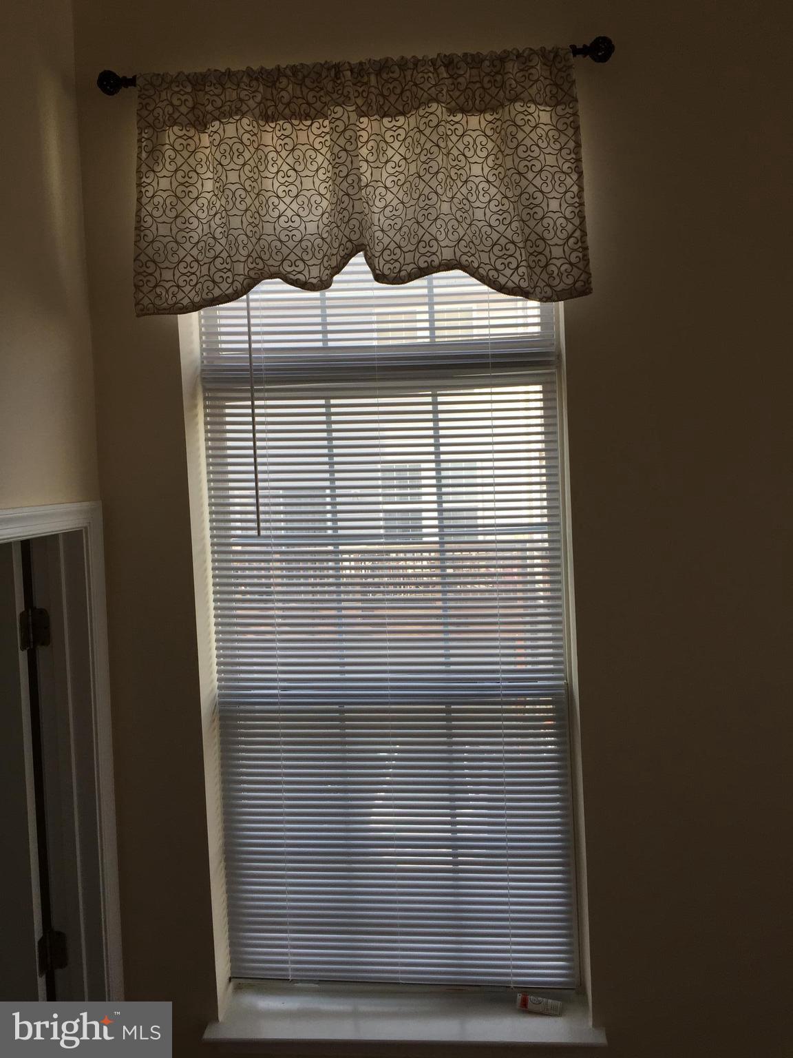 POTOMAC LAKES - Residential Lease