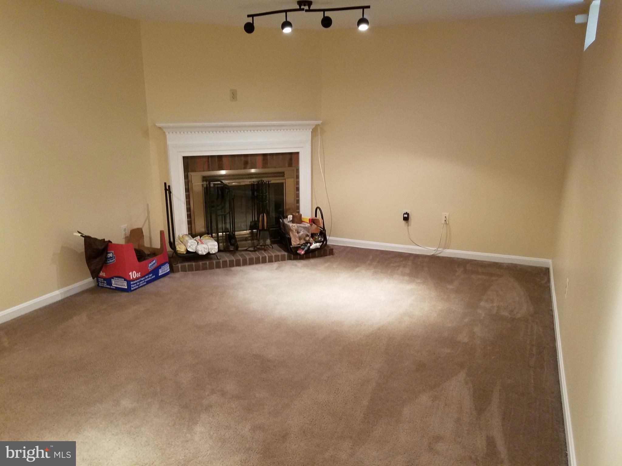 WESTLAKE PLAT 2 - Residential Lease