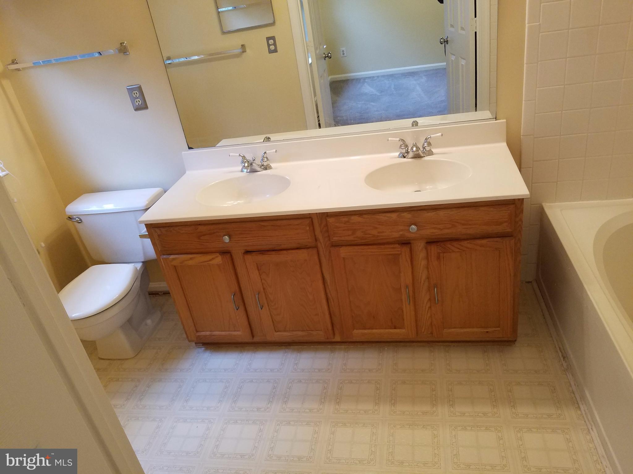 WESTLAKE PLAT 2 - Residential Lease