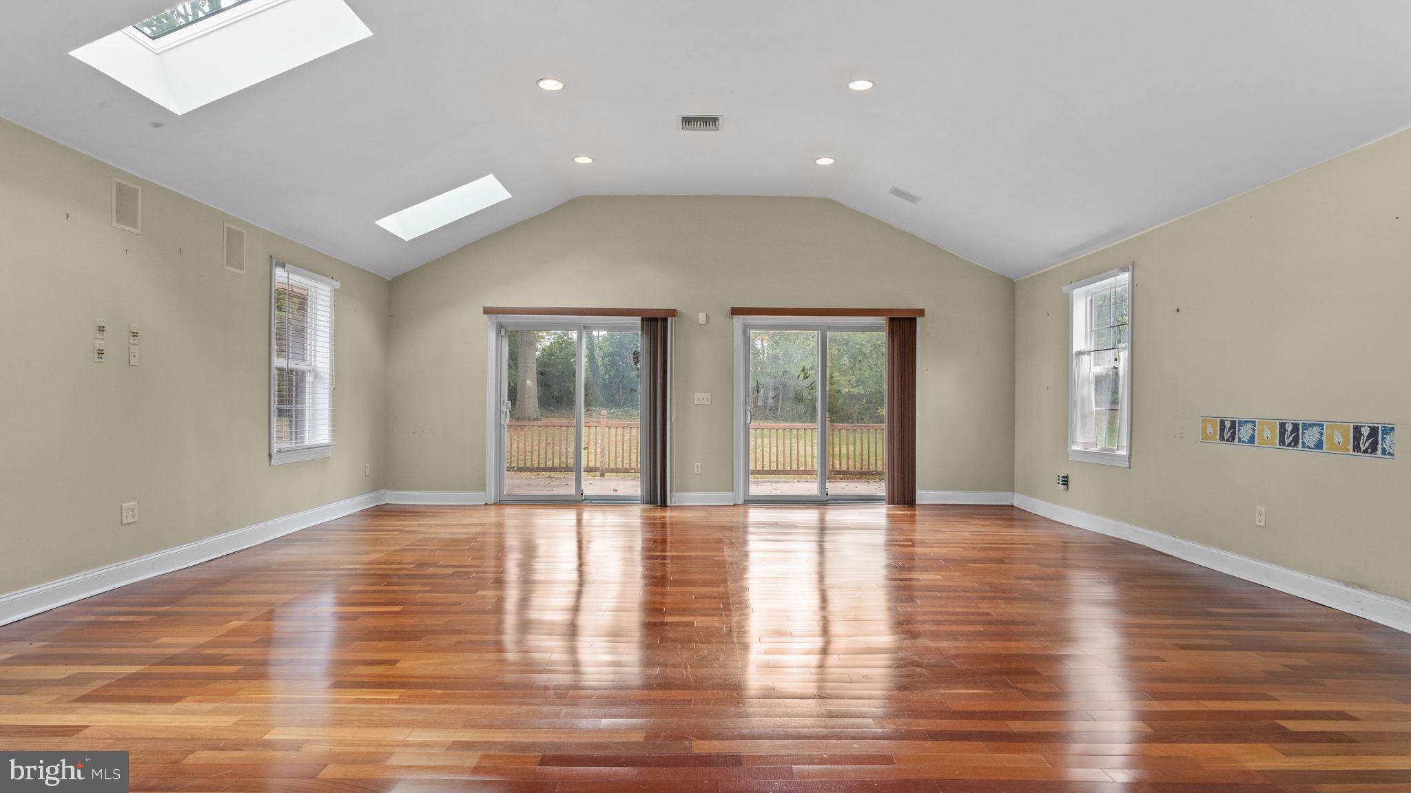 FAIROAKS - Residential