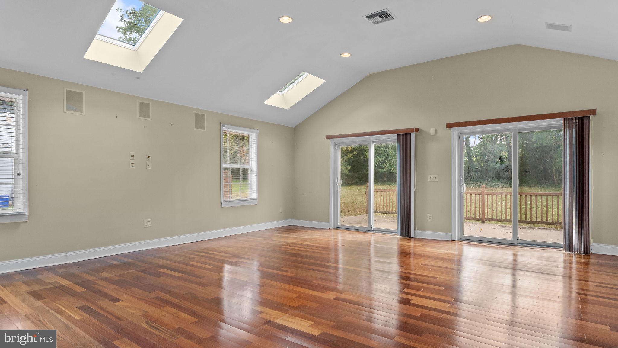 FAIROAKS - Residential