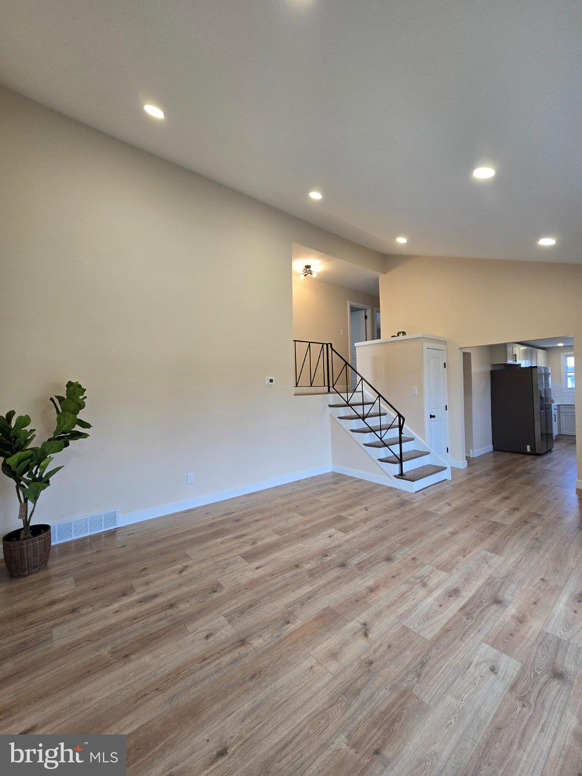 SPRINGDALE - Residential