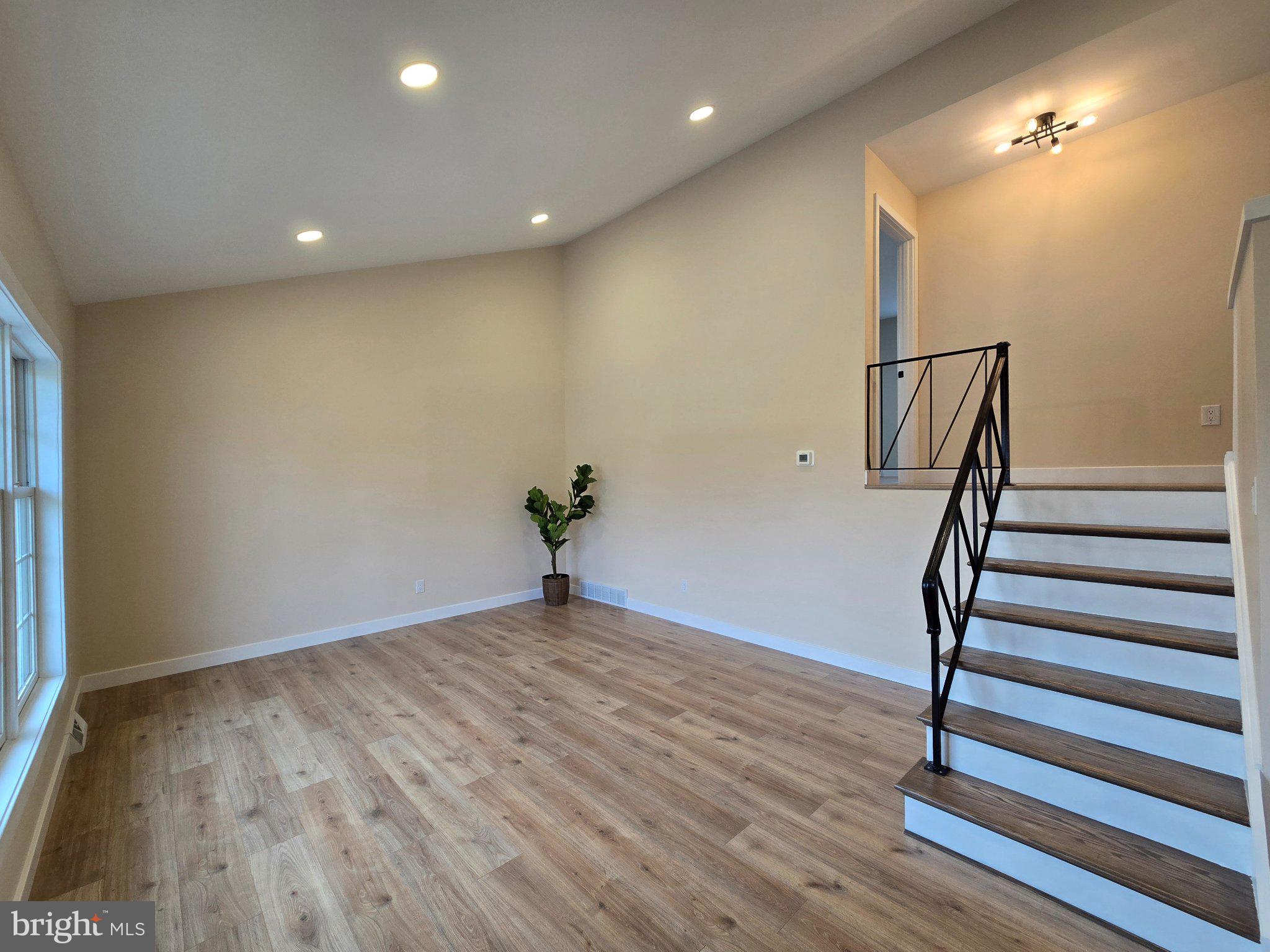 SPRINGDALE - Residential