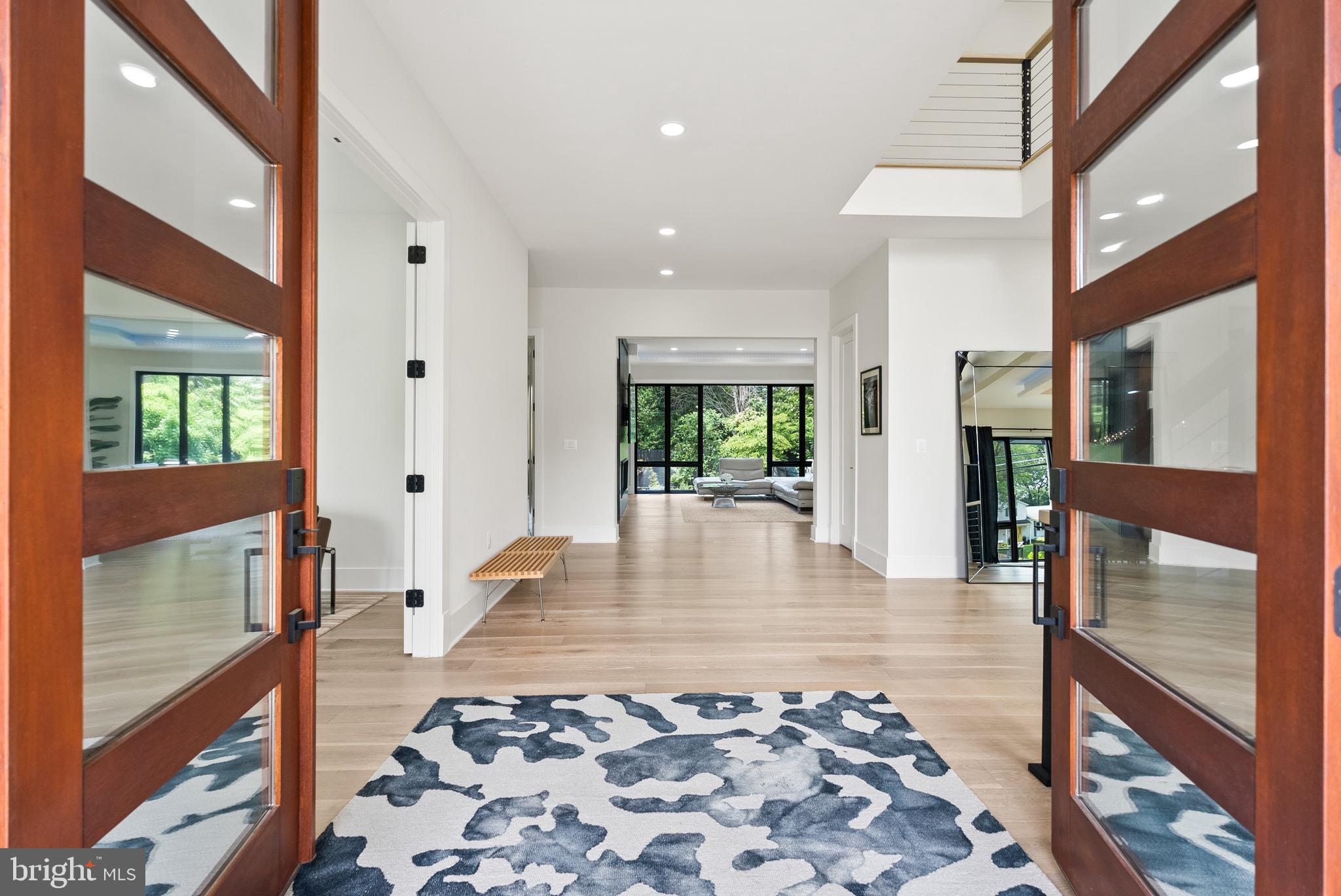 8100 LEWINSVILLE