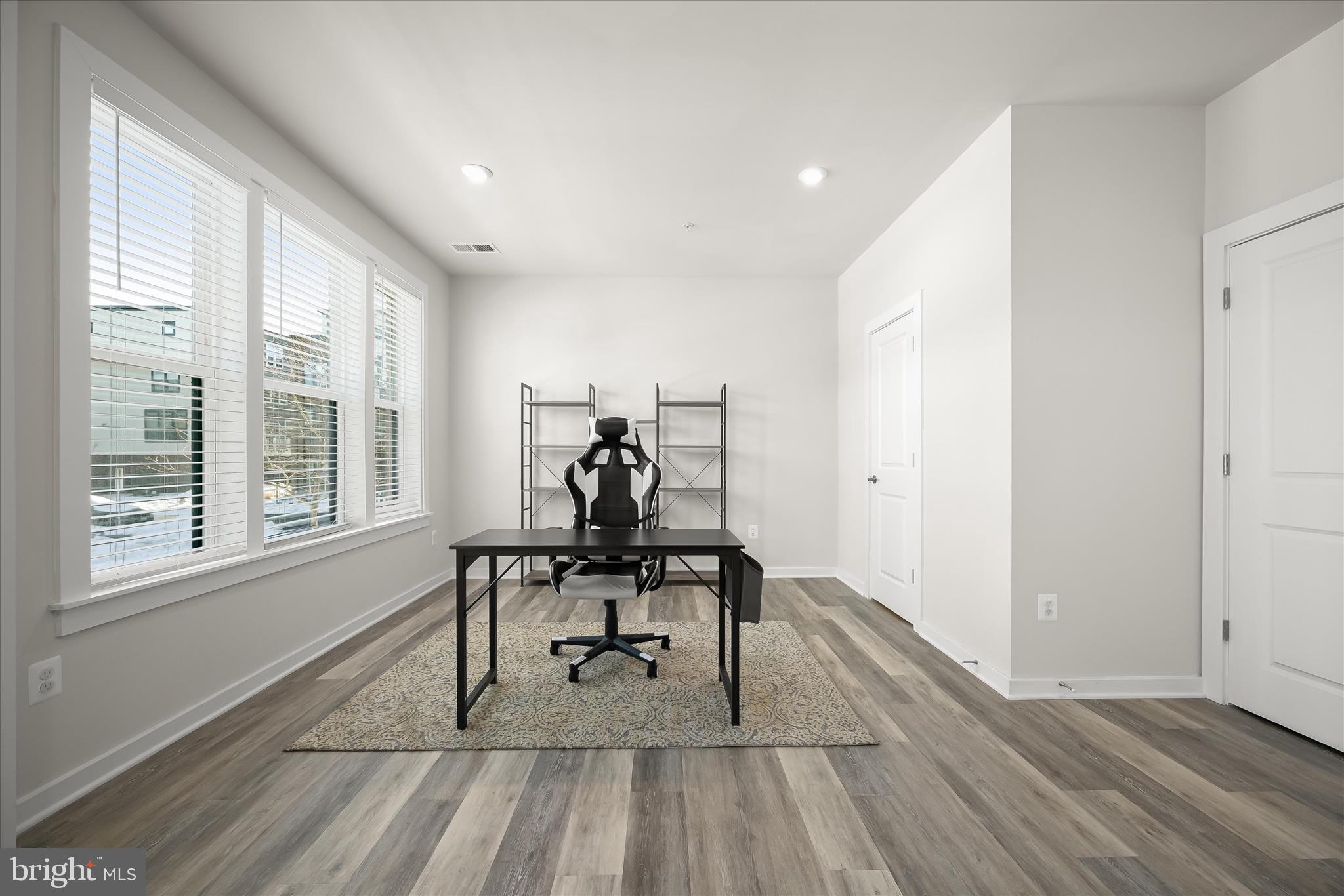 16216 BUSHWICK PLACE