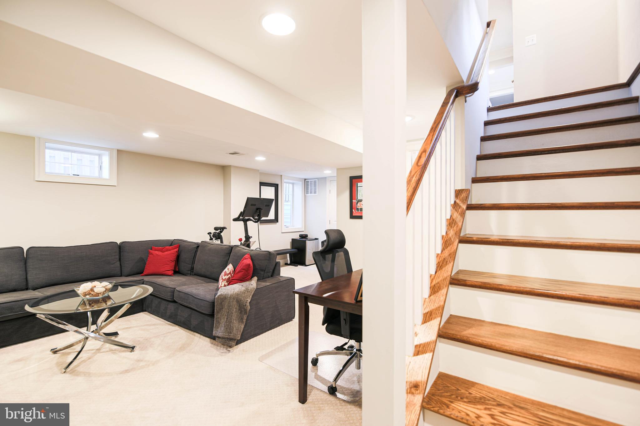 ROSEMONT - Residential