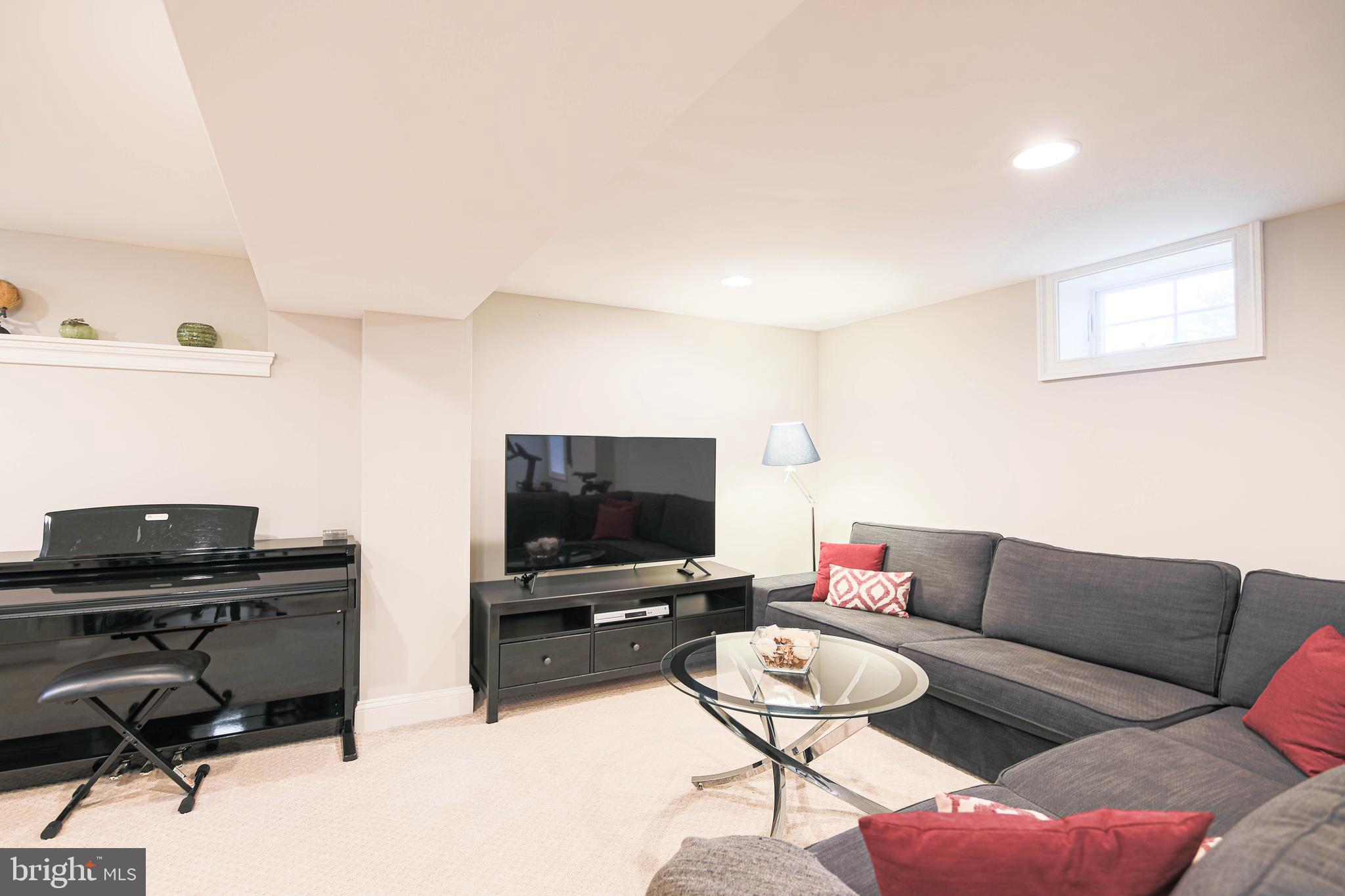 ROSEMONT - Residential