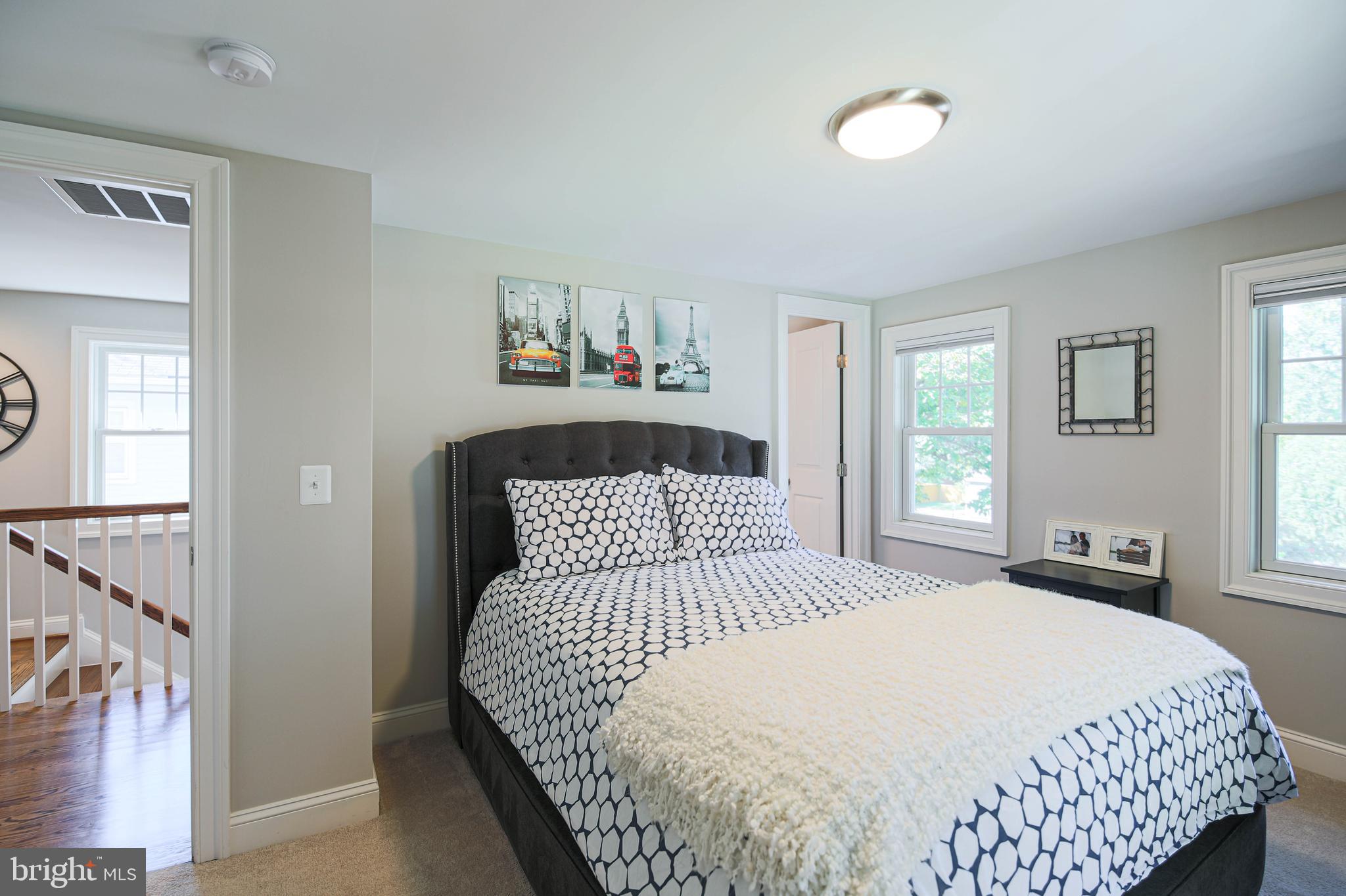 ROSEMONT - Residential