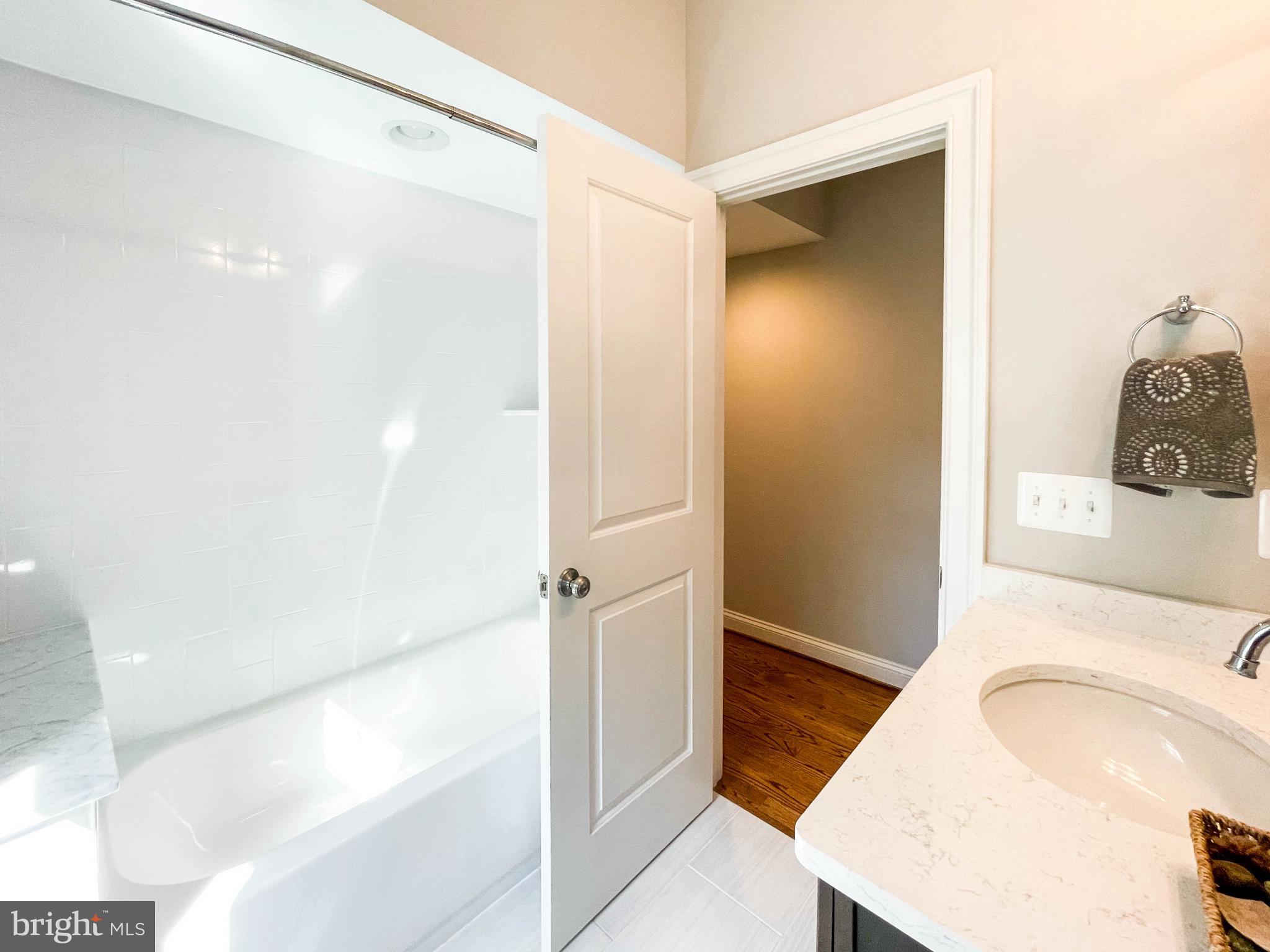 ROSEMONT - Residential