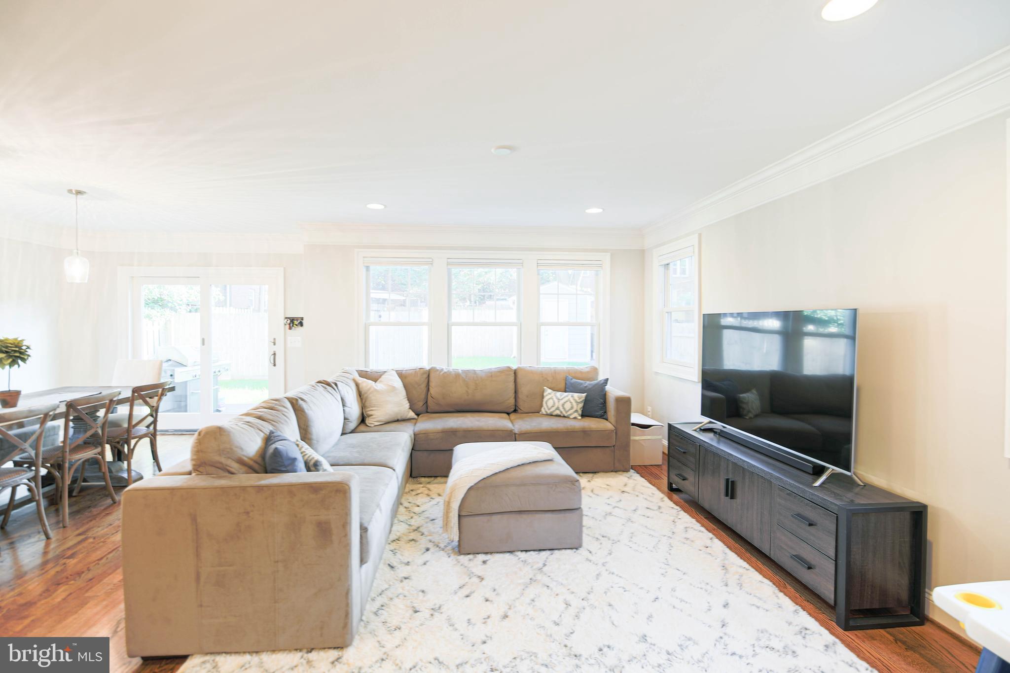 ROSEMONT - Residential