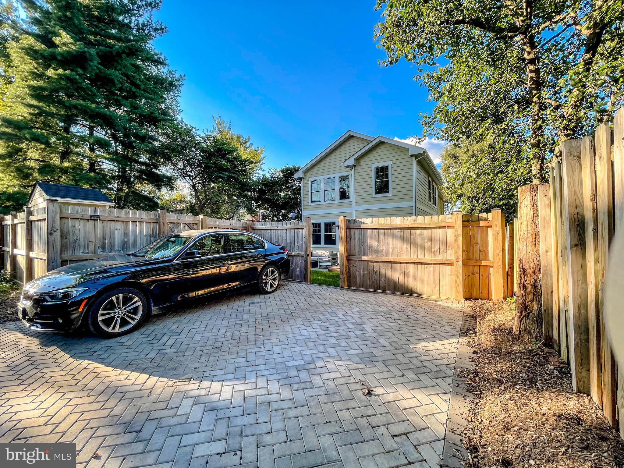 ROSEMONT - Residential